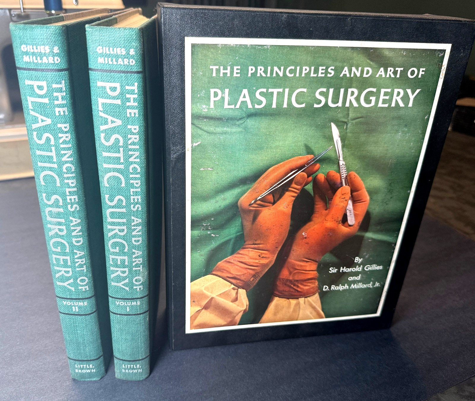 THE PRINCIPLES AND ART OF PLASTIC SURGERY GILLIES & MILLARD 1ST EDITION SLIPCASE