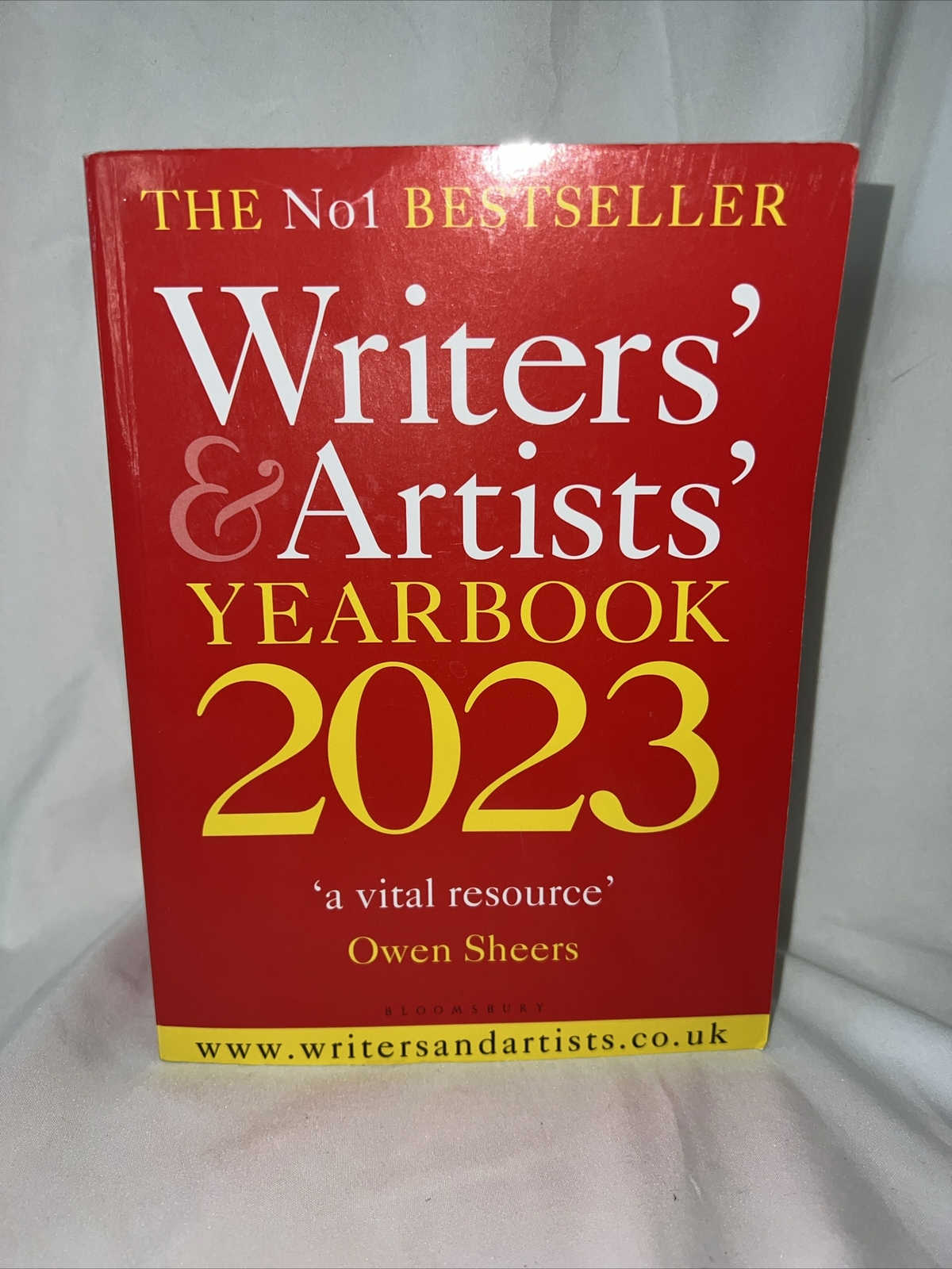 Writers Artists Yearbook 2023 (Writers and Artists) – Paperback – GOOD